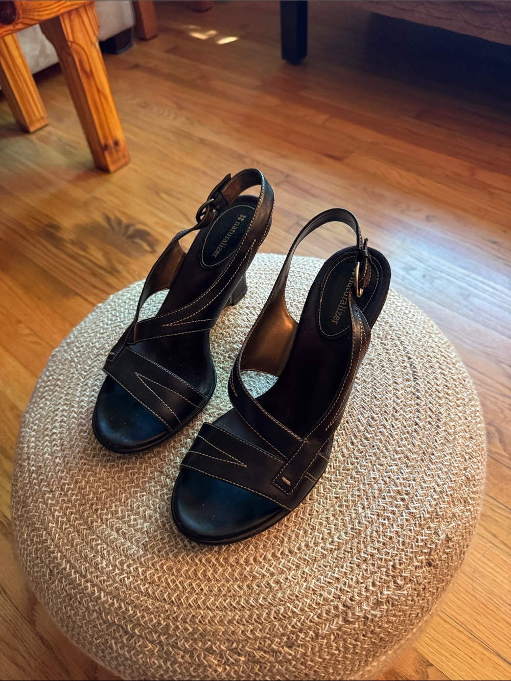 Naturalizer Black Leather Slingback Heels with Contrast Stitching